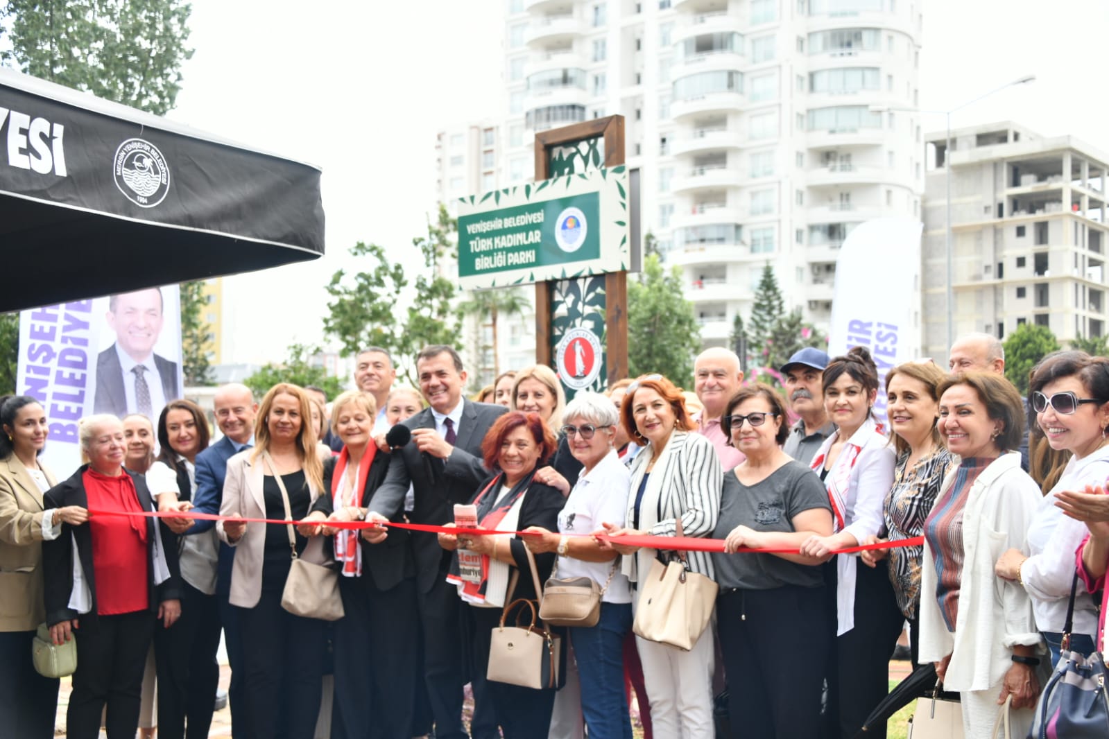 Yenişehir Belediyesi yenilediği parka Türk Kadınlar Birliği adını verdi