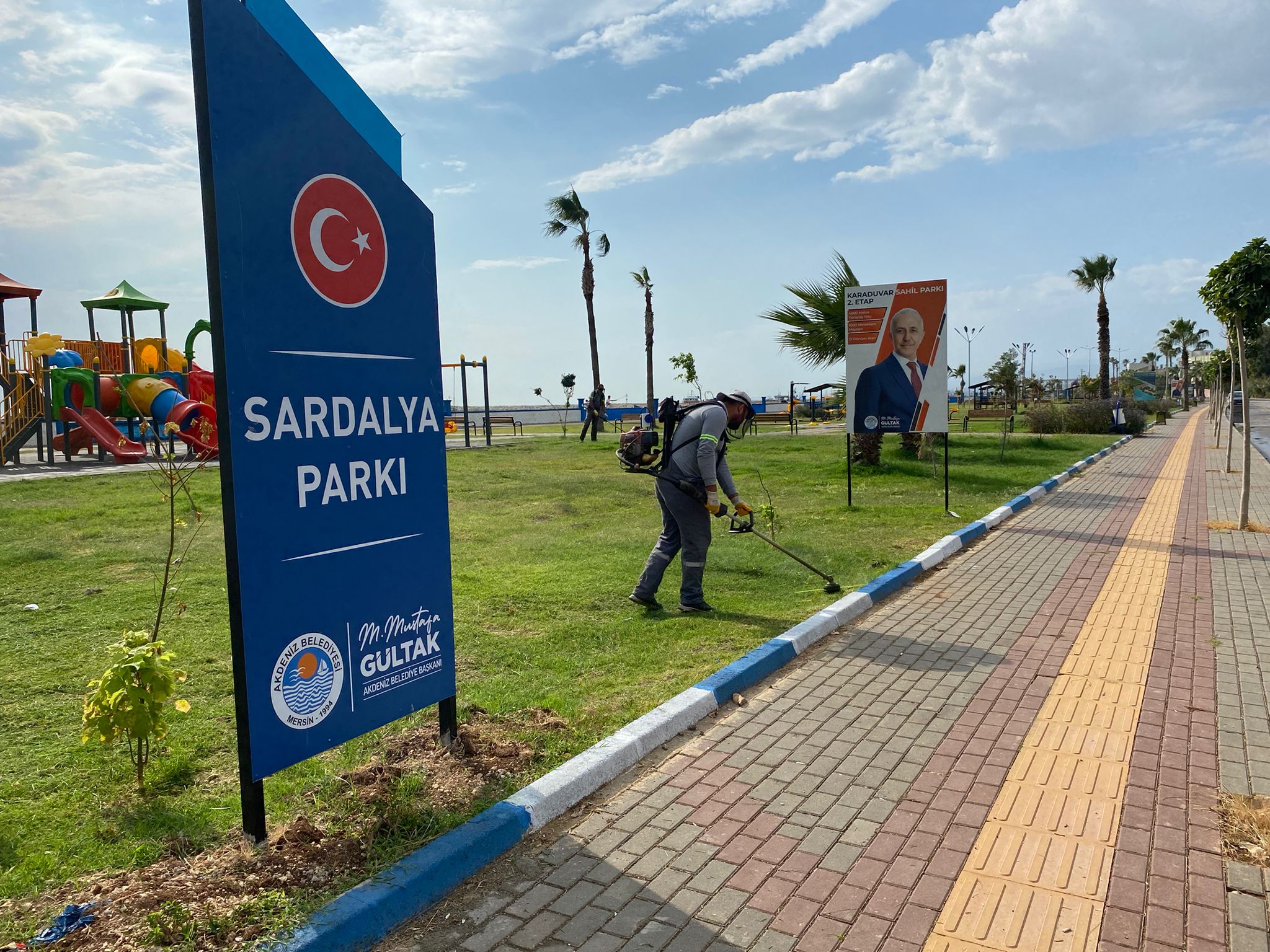 AKDENİZ’DE PARK, BAHÇE VE YEŞİL ALANLAR KORUMA ALTINDA