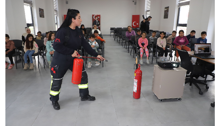 TOROSLAR BELEDİYE BAŞKANI YILDIZ VE ARSLANKÖYLÜ ÖĞRENCİLERDEN ATA EĞİTİM MERKEZİ’NE ZİYARET ATA EĞİTİM MERKEZİ, ÖĞRENCİLERİ AĞIRLADI