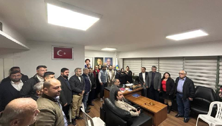 Ak Parti ve Yeniden Refah Partisinden istifa eden 50 kişi İyi Parti Mersin çatısı altında toplandılar.